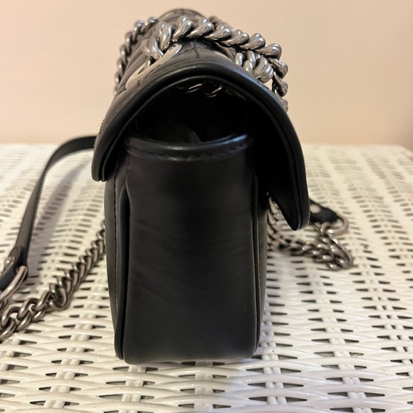 SOLD Gucci GG Marmont Mini chain shoulder bag. - Picture 5 of 15